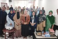 Foto bersama Kadis DP3A Malut dan peserta pelatihan konselor.