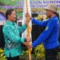 Mulyadi Wowor saat melepas kontingen Penas KTNA