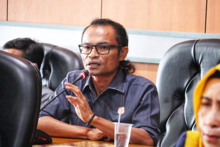 Abdul Malik Silia. 