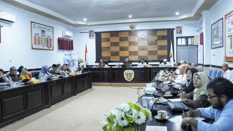 Pertemuan Dewan Guru Besar UGM dengan Pemerintah Kota Tidore Kepulauan di aula Nuku. (dok. Humas Tikep)