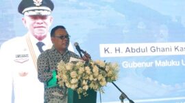 Sekretaris Daerah Provinsi Maluku Utara Drs Samsudin Abdul Kadir saat membuka Kegiatan forum komunikasi FKIP SE-Indoneisa di hotel Sahid Bella Ternate, Kamis, 06/07/2023.(dok:adpim)