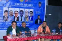 Abubakar Abdullah menjadi pembicara pada diskusi pemuda yang diselenggarakan oleh DPD KNPI Malut. 