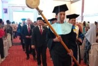 Prosesi wisuda angkatan ke-V Universitas Bumi Hijrah Kota Tidore Kepulauan tahun 2023.