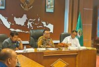 Rapat Pembahasan Dukungan Anggaran Pemilukada Tahun 2024 yang dipimpin langsung Sekretaris Daerah Provinsi Maluku Utara, Drs, Samsudin Abdul Kadir di Ruang Rapat lantai IV Kantor Gubernur Sofifi, Kamis 11/05/23.(dok:adpim)