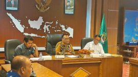 Rapat Pembahasan Dukungan Anggaran Pemilukada Tahun 2024 yang dipimpin langsung Sekretaris Daerah Provinsi Maluku Utara, Drs, Samsudin Abdul Kadir di Ruang Rapat lantai IV Kantor Gubernur Sofifi, Kamis 11/05/23.(dok:adpim)
