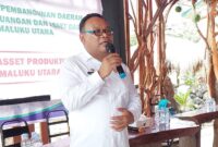 Sekretaris Daerah Provinsi Maluku Utara, Drs. Samsudin Abdul Kadir.M.Si saat membuka kegiatan Desiminasi hasil penelitian atas Tata Kelola Asset Produktif yang diselenggarakan atas kerjasama BPKAD Malut dengan Lembaga Penelitian Pembangunan Daerah Maluku Utara di Cafe Melanesia, Ternate, Jumat,06/01/23.(dok:Adpim)