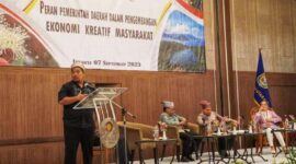 Kepala Dinas Nakertrans Malut Marwan Polisiri saat menjadi pemateri pada seminar nasional ekonomi kreatif di Jakarta.