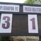 Papan skor akhir pertandingan Kompi Senapan FC melawan Polsek Oba Utara.