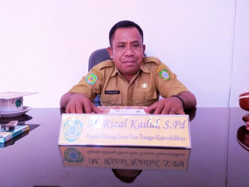Kepala Bidang Guru dan Tenaga Pendidikan (GTK) Dinas Pendidikan Kepulauan Sula, M. Rizal Kailul. (doc: Am) 