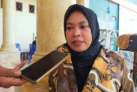 Divisi Sosialisasi Pendidikan Pemilih, Partisipasi Masyarakat, dan Sumber Daya Manusia KPU Sula, Hamida Umalekhoa. (Foto: Am)