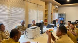 ASN BKD Provinsi Maluku Utara saat mengikuti zoom meeting. 