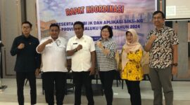 FOTO bersama Plh Sekprov, Kadisnos Malut bersama tim dari BPJS Kesehatan.