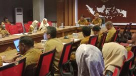 Kepala Diskominfosan Malut saat membuka kegiatan workshop. 