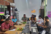 Kepala Disnakertrans Malut, Marwan Polisiri saat diundang menjadi narasumber di Kelas Bacarita di Bappeda Kota Tidore Kepulauan. 