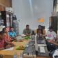Kepala Disnakertrans Malut, Marwan Polisiri saat diundang menjadi narasumber di Kelas Bacarita di Bappeda Kota Tidore Kepulauan. 