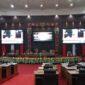 Terlihat banyak kursi anggota DPRD Malut kosong karena tidak hadir dalam rapat Paripurna, Selasa 13 Agustus 2024.