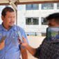 Kabid PHI Disnakertrans Malut, Nirwan M. Turuy saat diwawancara awak media. 