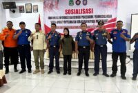 Foto bersama usai pembukaan kegiatan. 