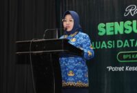 Asisten II Setda Malut, Sri Haryani Hatari saat membuka kegiatan rakor survei pertanian. 