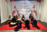 Pentas seni dan budaya Pemuda Bobaneigo. 