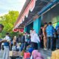Antrian panjang di pelabuhan speed boat mangga dua Ternate. 