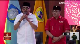 Pasangan Nomor 1, Husain Alting Syah dan Asrul Rasyid Ichsan. 