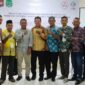 DR Mukhtar Adam foto bersama peserta pelatihan. 