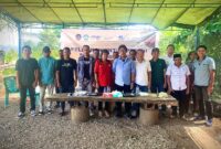 Foto bersama para pemateri dan peserta pelatihan. 