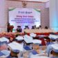 Suasana prosesi wisuda ke-6 Universitas Bumi Hijrah Tidore. 