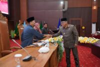 Pj Gubernur menghadiri rapat paripurna DPRD Maluku Utara.