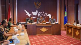 Pj Sekprov Malut saat mengikuti rapat persiapan Latsitrarda Nusantara XLV tahun 2025.