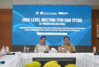 Pj Sekprov saat mengikuti kegiatan high level meeting TPID.