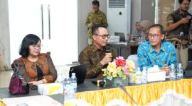 Pj Sekda Malut rapat bersama DJPK bahas utang BPJS Kesehatan.