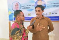 DR. Masayu Gay saat diwawancarai awak media. 