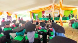Prosesi wisuda STAI Babusalam Kabupaten Kepulauan Sula.