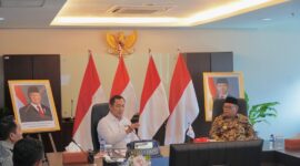 Pj Gubernur Malut, Samsuddin A Kadir saat bertemu dengan Kepala LKPP di jakarta. 