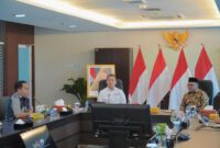 Plt Kepal BPBJ Malut, Abdul Farid Hasan saat saat mendampingi Pj Gubernur Malut menyampaikan sejumlah persoalan kepada Kepala LKPP di Jakarta. 