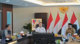 Plt Kepal BPBJ Malut, Abdul Farid Hasan saat saat mendampingi Pj Gubernur Malut menyampaikan sejumlah persoalan kepada Kepala LKPP di Jakarta. 