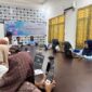 Para peserta Bimtek aplikasi SIAKAD Unibrah Tidore serius mengikuti pelatihan. (foto: Maun)