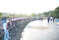 Pj Gubernur saat meresmikan pembentukan Sofifi Cycling Community. (foto: Amat ADPIM).