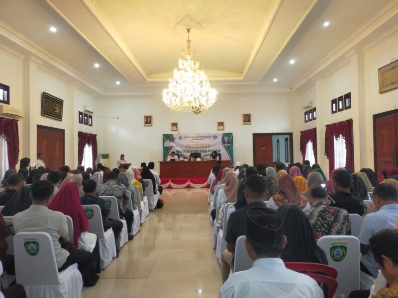 Suasana kegiatan pelatihan aplikasi rumah pendidikan. 