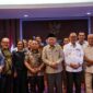Foto bersama Wakil Gubernur Malut, Bupati Halbar dan Halut serta perwakilan dari PT. TUB. 