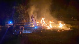Api hanguskan rumah Warga di Desa Waitulia 