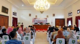 Balai Bahasa Provinsi Maluku Utara melaksanakan Bimtek untuk para pengajar utama bahasa daerah Sula di Isda Kabupaten Kepulauan Sula. 