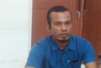Ahmad Jamaluddin, Kepala Cabang Dinas Pendidikan dan Kebudayaan Provinsi Maluku Utara di Taliabu. 