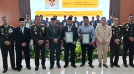 Asisten Sekda Bidang Pemerintahan dan Kesra, Syofyan Saraha,  mewakili Wali Kota Tidore Kepulauan dalam acara syukuran Hari Ulang Tahun ke-79 Bhayangkara sekaligus menerima penghargaan dari Polda Malut. 