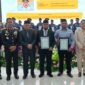 Asisten Sekda Bidang Pemerintahan dan Kesra, Syofyan Saraha,  mewakili Wali Kota Tidore Kepulauan dalam acara syukuran Hari Ulang Tahun ke-79 Bhayangkara sekaligus menerima penghargaan dari Polda Malut. 