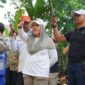 Bupati Kepulauan Sula, Fifian Adeningsi Mus turun langsung ke lokasi bencana. (Dokumentasi: Diskomdigi Kepulauan Sula) 