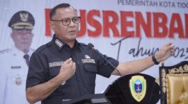 Wali Kota Tidore Kepulauan, Muhammad Sinen saat membuka kegiatan membuka secara resmi Musrenbang RPJMD Kota Tidore Kepulauan Tahun 2025–2029