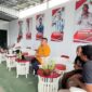 Kepala Disnakertrans Malut, Marwan Polosiri saat bertemu dengan para supir untuk memberikan pengarahan tentang pentingnya BPJS ketenagakerjaan. 